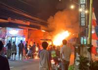 Diduga Konseleting Arus Listrik, 1 Unit Mobil di Rajeg Terbakar