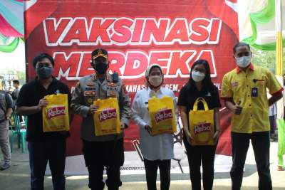 Kapolres Serang Tinjau Giat Vaksin di PT Gumindo Jawilan