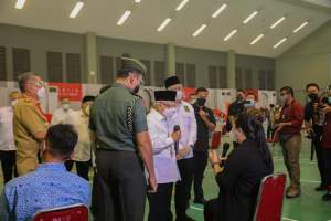 Tinjau Vaksinasi di Sport Center Alam Sutera, Wapres Pesan Seperti Ini