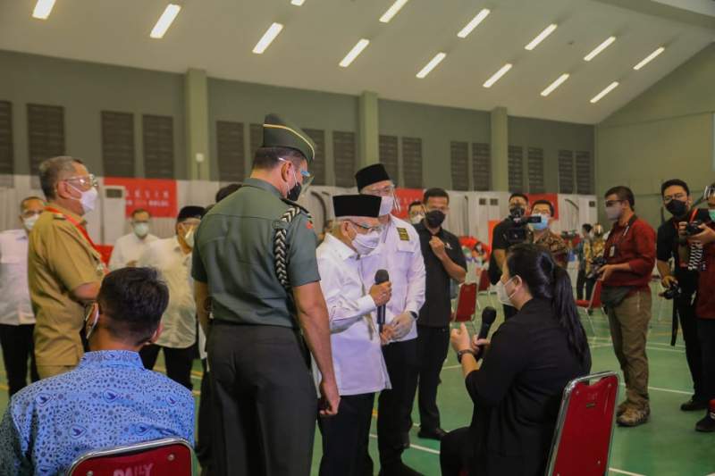 Tinjau Vaksinasi di Sport Center Alam Sutera, Wapres Pesan Seperti Ini