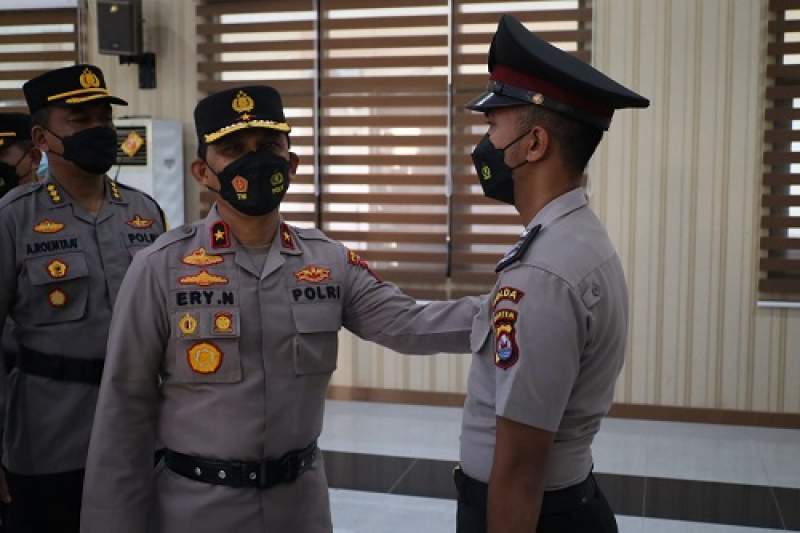 810 Personil Polri Polda Banten Naik Pangkat