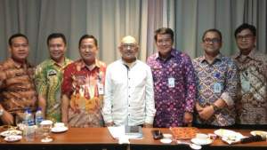 Perumdam TKR Penuhi Komitmen Penyerahan Aset Sambungan Langganan dan Jaringan