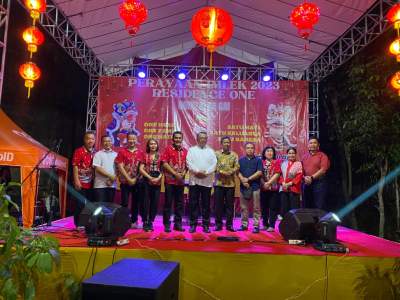 Jaga Kerukunan Ragam Umat di Residence One Rayakan Imlek