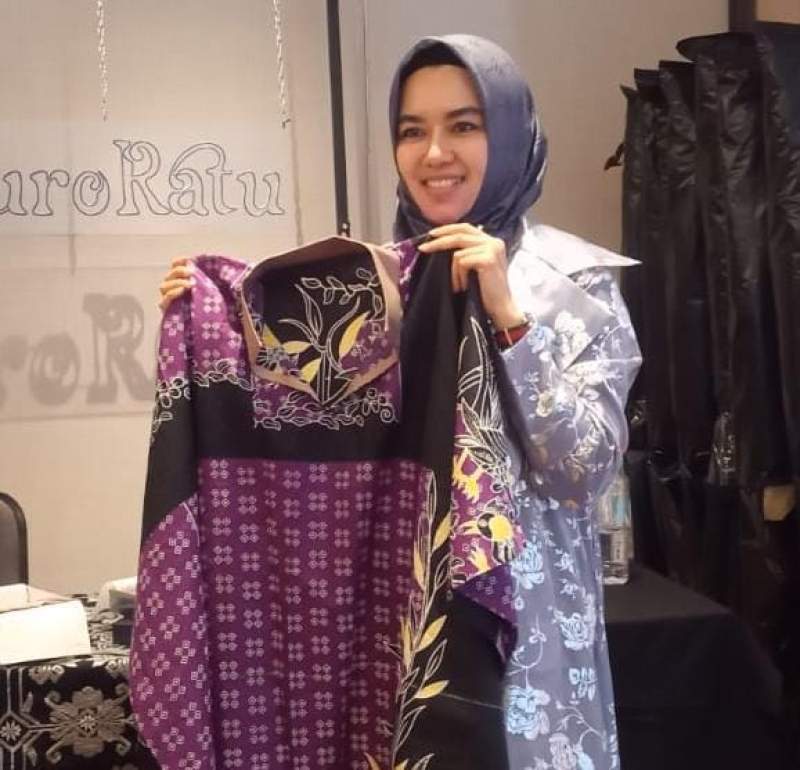 Brand NuroRatu Tampilkan Design Batik Motif Kab Tangerang di Event  TFW 2022