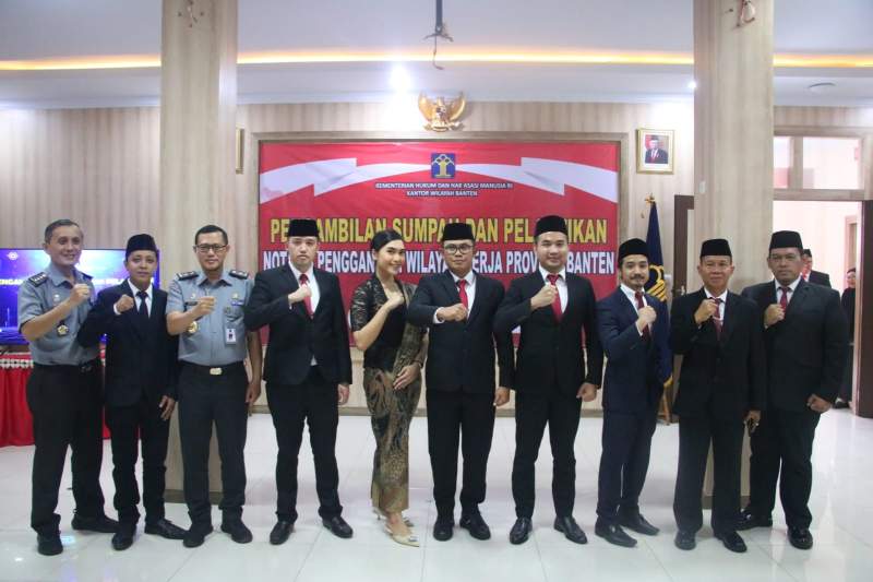 Ambil Sumpah dan Lantik Notaris Pengganti, Kakanwil: Notaris-Notaris Pengganti Punya Kedudukan dan Tanggungjawab Hukum yang Sama