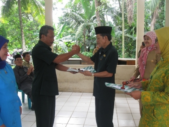 kegiatan serah terima jabatan Camat dan ketua tim PKK Kecamatan Menes.