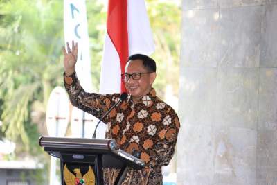 Mendagri Tito Karnivian Launching Pembagian Jutaan Masker di Kabupaten Kuningan