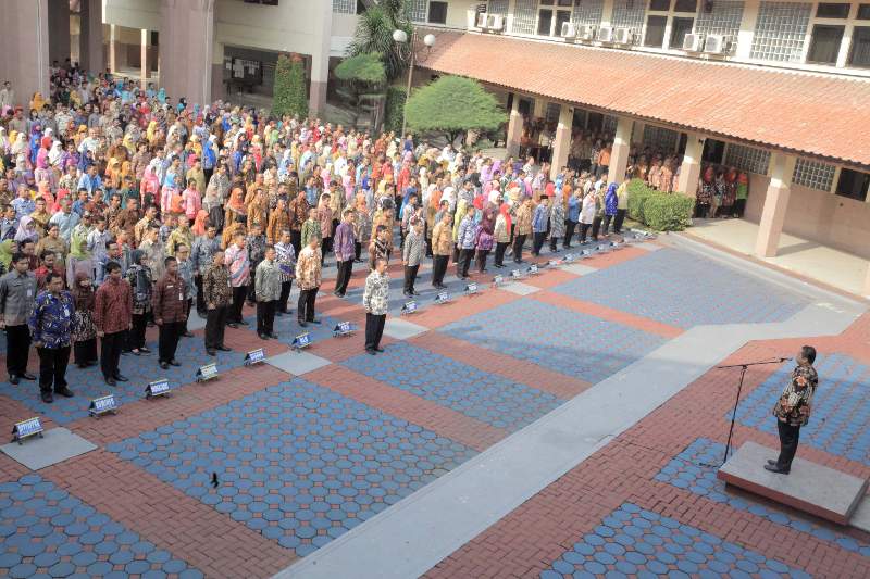 Hari Batik, Arief Kenalkan Batik Cisadane dan Pintu Air 10