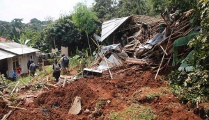 Lima Korban Tewas Tertimbun Tanah Longsor