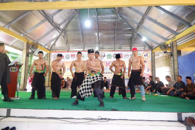 Gelar Milad Ke 1, Pendekar Binaraga Atraksi Seni Debus