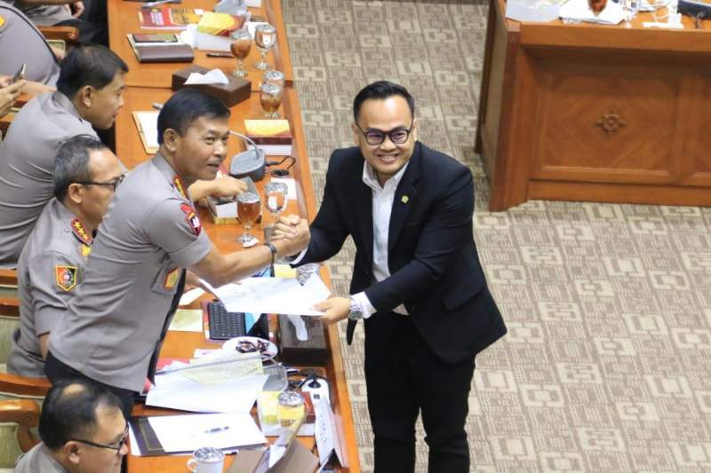 Pelaksanaan PSBB, Rano Alfath Apresiasi Kinerja Polri