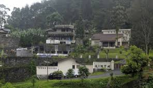 Minim Dana, Pembongkaran Vila Terancam Gagal