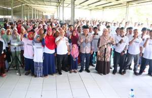 Muhammad Rizal DPR RI Ajak Masyarakat Kresek Kronjo Tangerang Sosialisasi KIE BPOM Obat dan Makanan Aman Bermutu