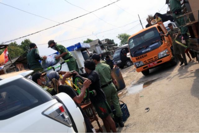 Pemkot Lakukan Penertiban RPA dan Putus Aliran Listrik