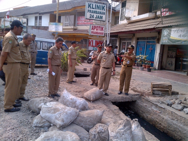 Walikota beserta Dinas Terkait saat sidak di Kecamatan Cibodas