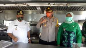 Dapur Umum Bagikan 1.000 Sembako Pada Warga Cilegon