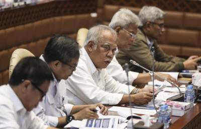 Menteri PUPR, Basuki Hadimuljono, saat rapat di Gedung DPR/MPR RI, Jakarta, Senin (20/11/2023).