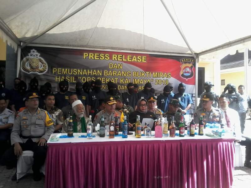 Polda Banten Gelar Cipkon Kalimaya 2018, Puluhan Ribu Miras di Musnahkan