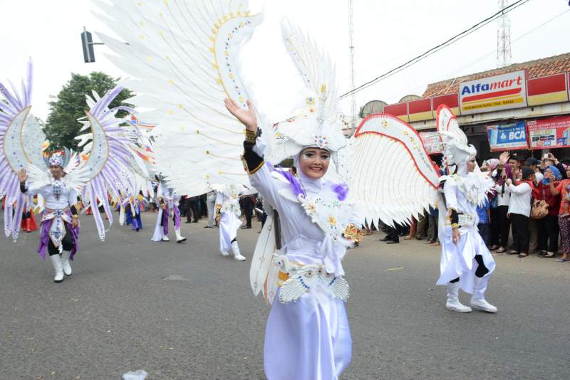 Keberagaman Suku Dalam Karnaval Budaya