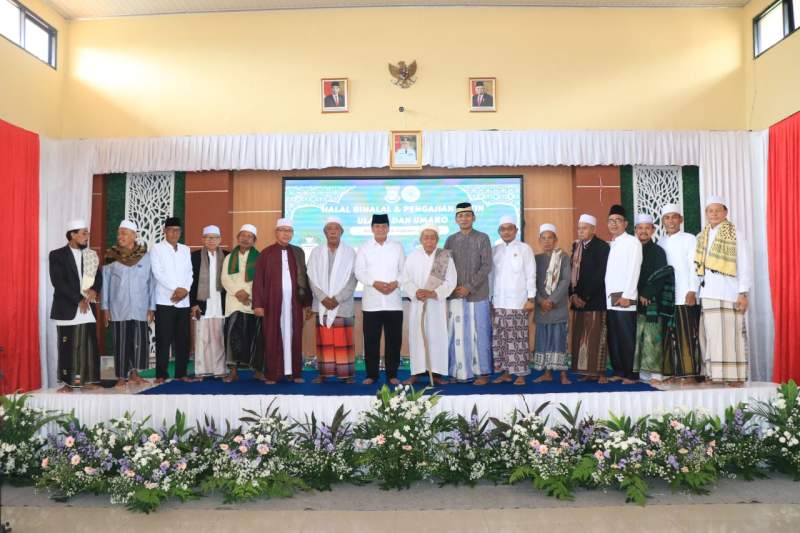 Maesyal Rasyid Hadiri HUT ke 18 Kec Gunung Kaler