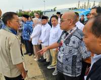 Menteri Kebudayaan RI Berikan Penghargaan pada Juara Lomba Puisi HPN Banjarmasin 2025