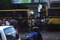 Ciputat- Ratusan Siswa asal SMK rangkas dipulangkan Polsek Ciputat ke Rangkas,Rabu (13/3)