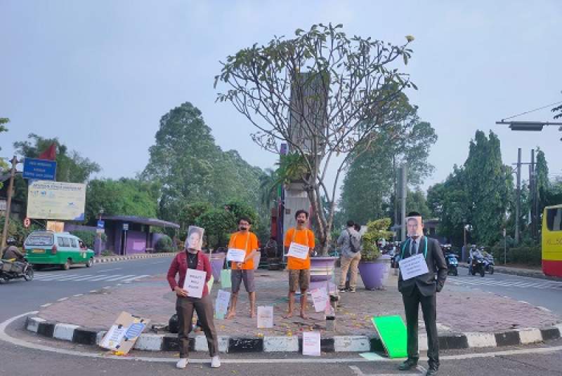 Tolak Revisi KUHP, Aktivis Mahasiswa Kab Tangerang Gelar Aksi Teatrikal