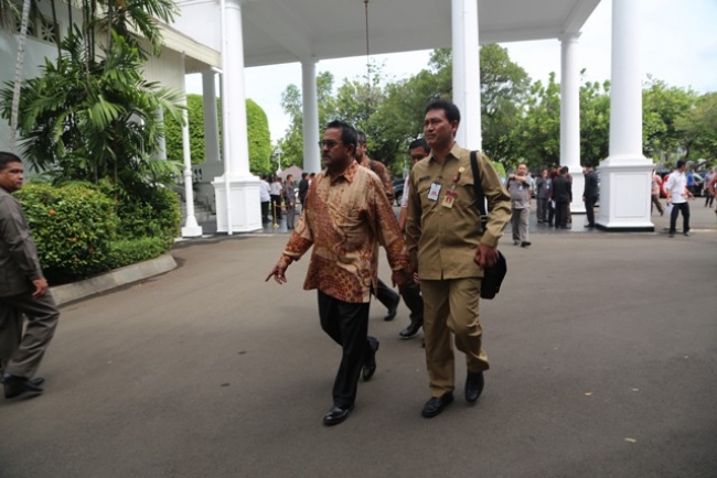 PLT GUBERNUR BANTEN PENUHI UNDANGAN PEMERINTAH PUSAT UNTUK TERIMA DIPA APBN 2015