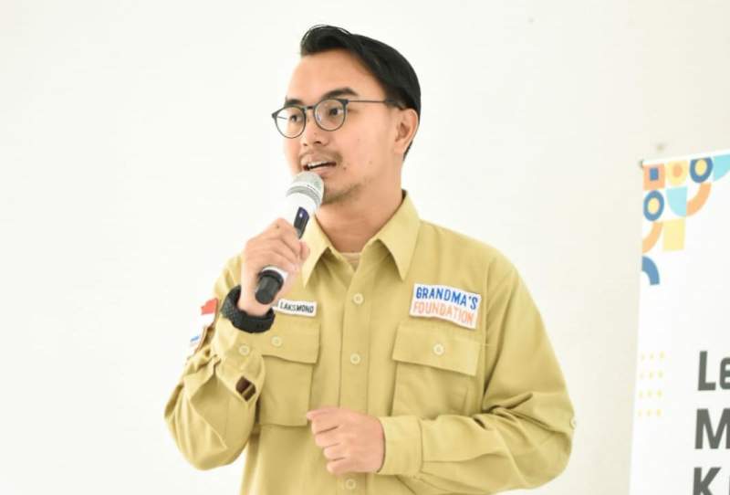 Founder Grandma's Foundation, Vidyardi Laksmono. M. Ikom.