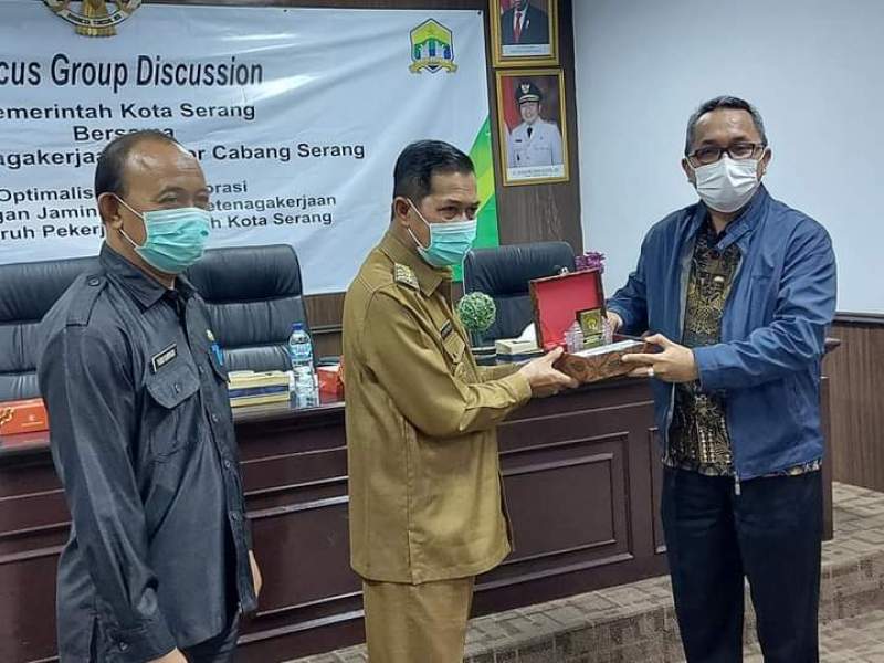Walikota Serang Tekankan Pegawai Non PNS Wajib Terdaftar BPJS Ketenagakerjaan