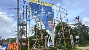 Faktor Alam, APK Pilgub Banten di Tangsel Rusak