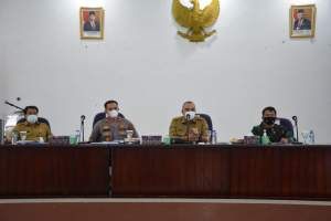 Bupati Zaki Tekankan Para Camat Agar Fokus Kejar Target Vaksinasi