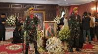 Almarhumah Mooryati Soedibyo disemayamkan di rumah duka di Menteng, Jakarta Pusat, Rabu (24/4/2024).