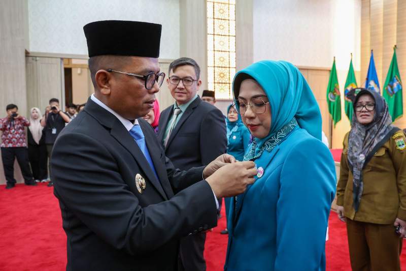 Gubernur Banten Andra Soni Lantik Pengurus TP PKK dan Pembina Posyandu Provinsi Banten Periode 2025 - 2030
