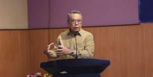 Walikota Tangsel, Benyamin Davnie.