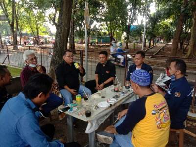 Ngopi Santai, Pengurus PWI Dapat Wejangan dari Tokoh Pers Banten