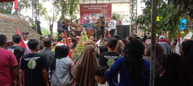 Asda 1 Hadiri Ruwatan Bumi di Sepatan Timur