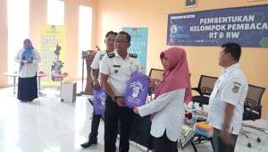 Tumbuhkan Minat Baca Perpusda Tangerang Gelar Talkshow di Desa Cikuya