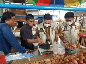 Disperindag cek timbangan Pasar Mauk