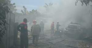 Lapak Limbah Plastik Di Cikupa Ludes Terbakar