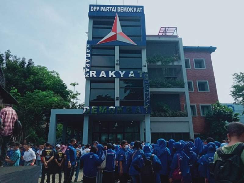 Pagi Ini Gubernur Anies Sambangi AHY di DPP Demokrat, Bahas Apa?