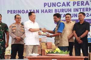 PJ Bupati Tangerang dan Kapolres bersama Buruh Rayakan May Day