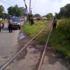 Paska Kereta Anjlok, Polsek Pulomerak Patroli Di Perlintasan Rel
