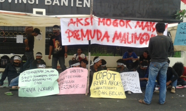 Aksi mogok makan puluhan pemuda Lebak