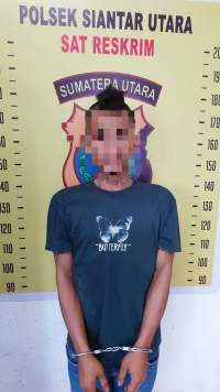 pelaku pembakaran mobil di Pematangsiantar.(istimewa).