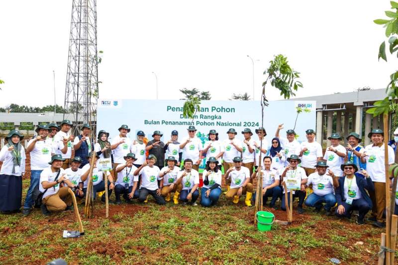 Pemkot Tangsel Bersama PT Cinere Serpong Jaya Lakukan Penanaman Pohon