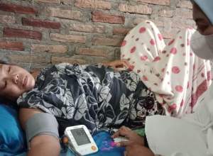 Penderita kanker payudara di Serdang Bedagai jalani pemeriksaan.