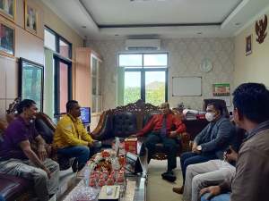 ketua PA tigaraksa bersama peserta sidang