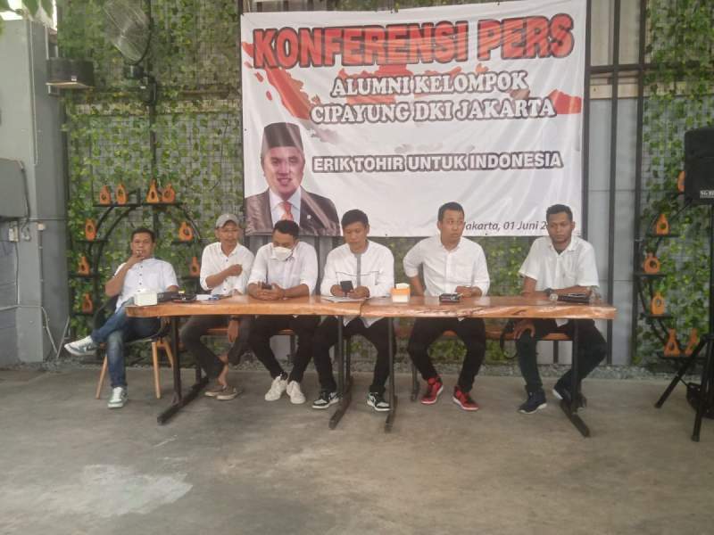 Alumni Cipayung DKI Jakarta mendeklarasikan Erick Thohir sebagai kandidat calon wakil presiden (cawapres) Indonesia di Rawamangun, Jakarta Timur, Kamis (1/6/2023).