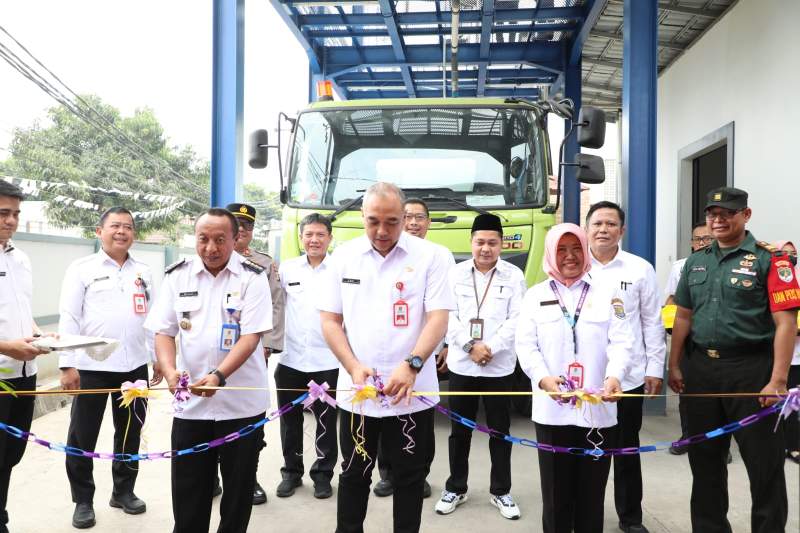 Zaki Resmikan Instalasi Pengujian Tengki Ukur Mobil dan Meter Air